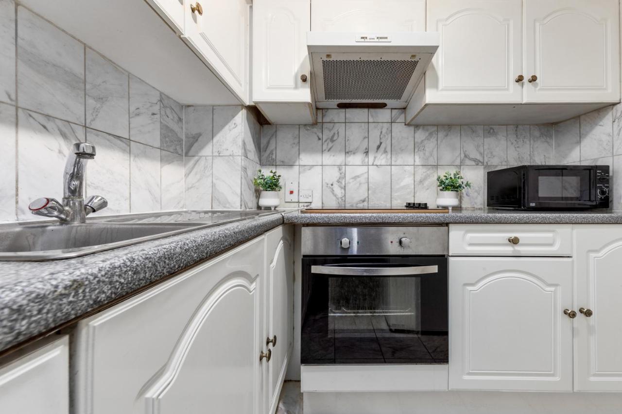 Flat In Baker Street Apartment Лондон Екстериор снимка