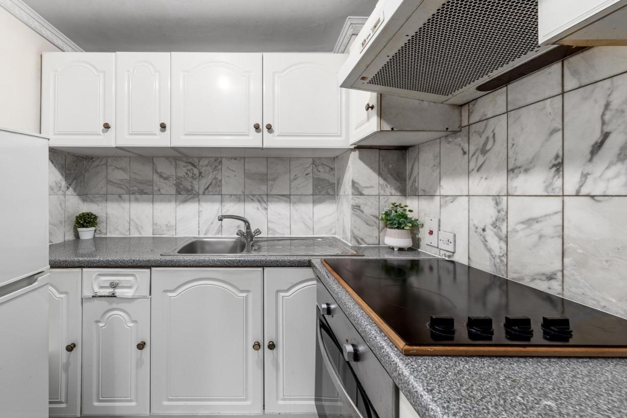 Flat In Baker Street Apartment Лондон Екстериор снимка