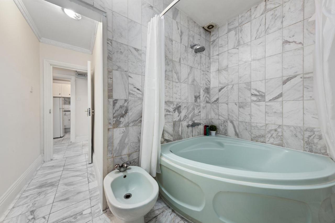 Flat In Baker Street Apartment Лондон Екстериор снимка